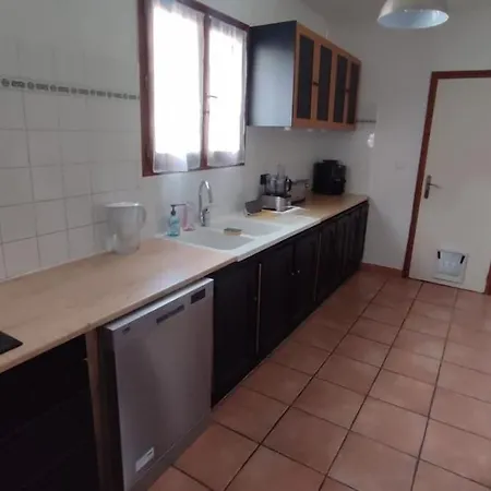Apartment Chez Nico, Proche Des Sablettes